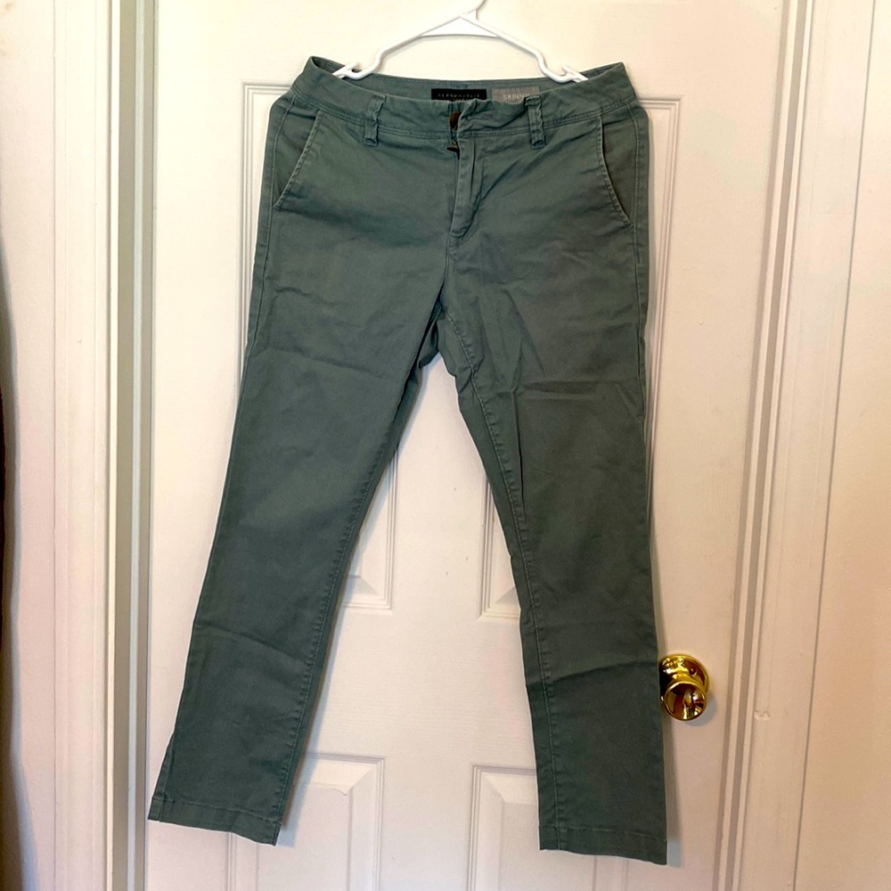 Aeropostale Mens Skinny/ Slim Classic  stretch long pants Size 27/28